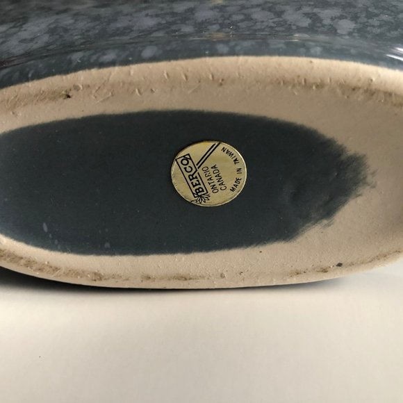 Blue Taiwan moon shaped vase with fake flowers home decor - Picture 7 of 8